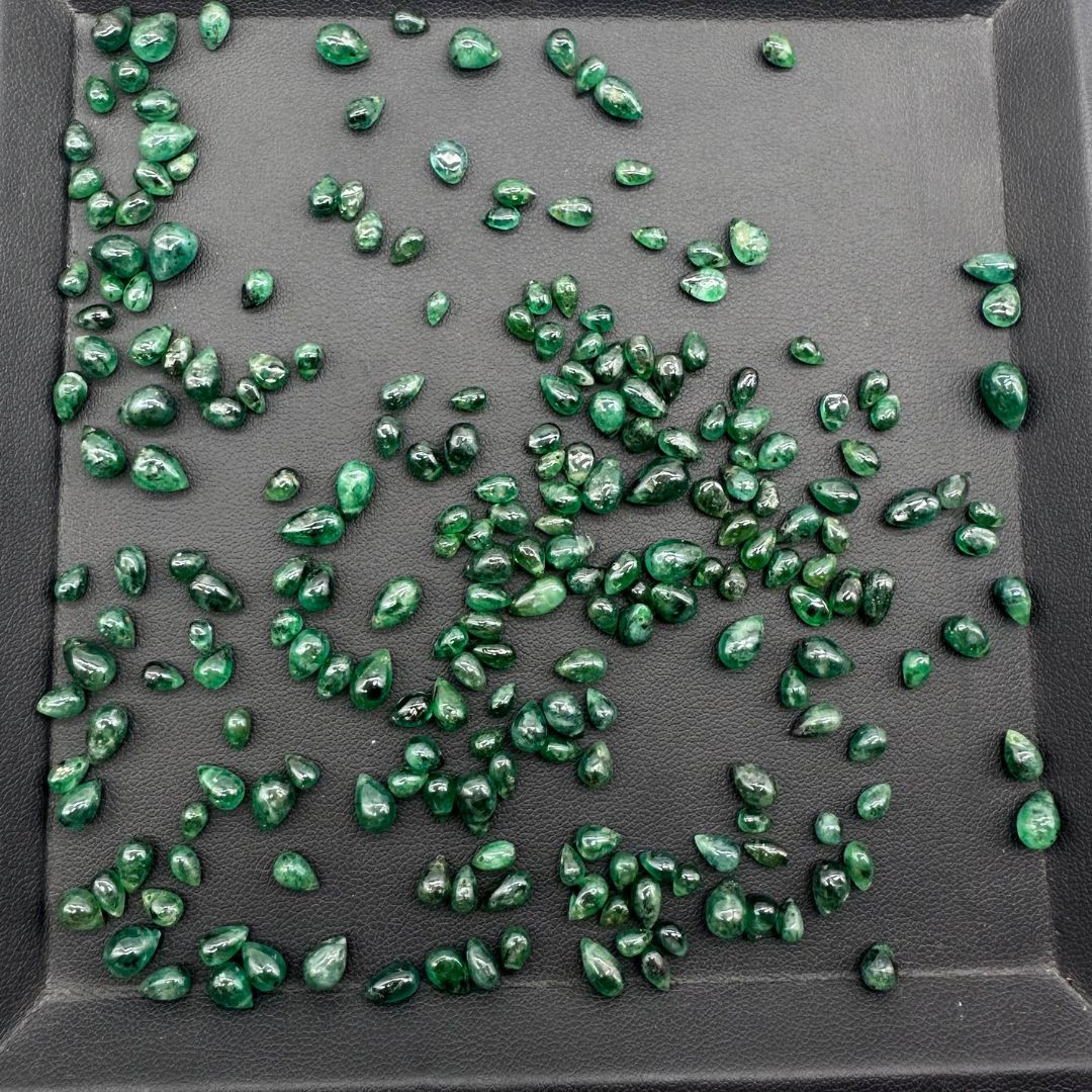 Natural Emerald Smooth Pears – 3x5mm to 6x8mm – 0.6 to 0.8 Cts Avg – AAA+ Quality – 100% Natural Gemstones for Jewelry Making